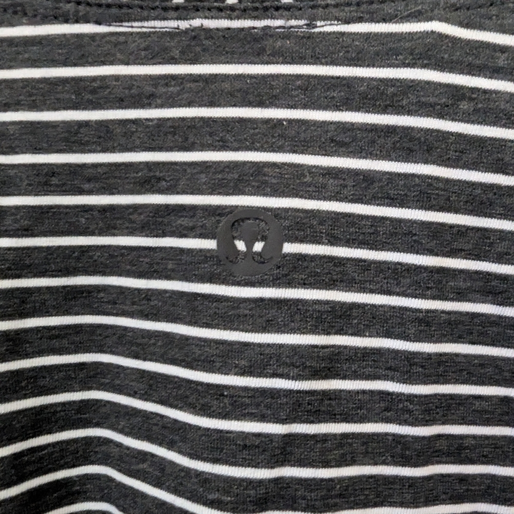 Lululemon, Basic Striped Black and White Women's Top. Sz S - Picture 3 of 6